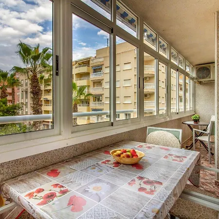 아파트 2 Bedroom Lovely Apartment In Torrevieja