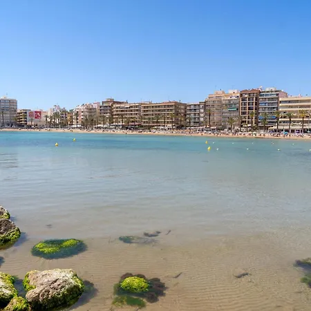 2 Bedroom Lovely Apartment In Torrevieja 아파트 *