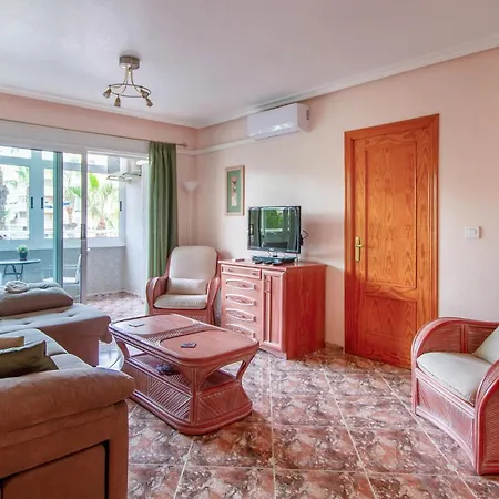 2 Bedroom Lovely Apartment In Torrevieja * 또레비에하